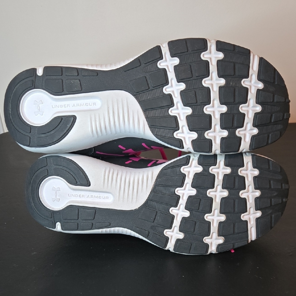 Under Armour Black Sneakers with Pink Highlights - Picture 6 of 8